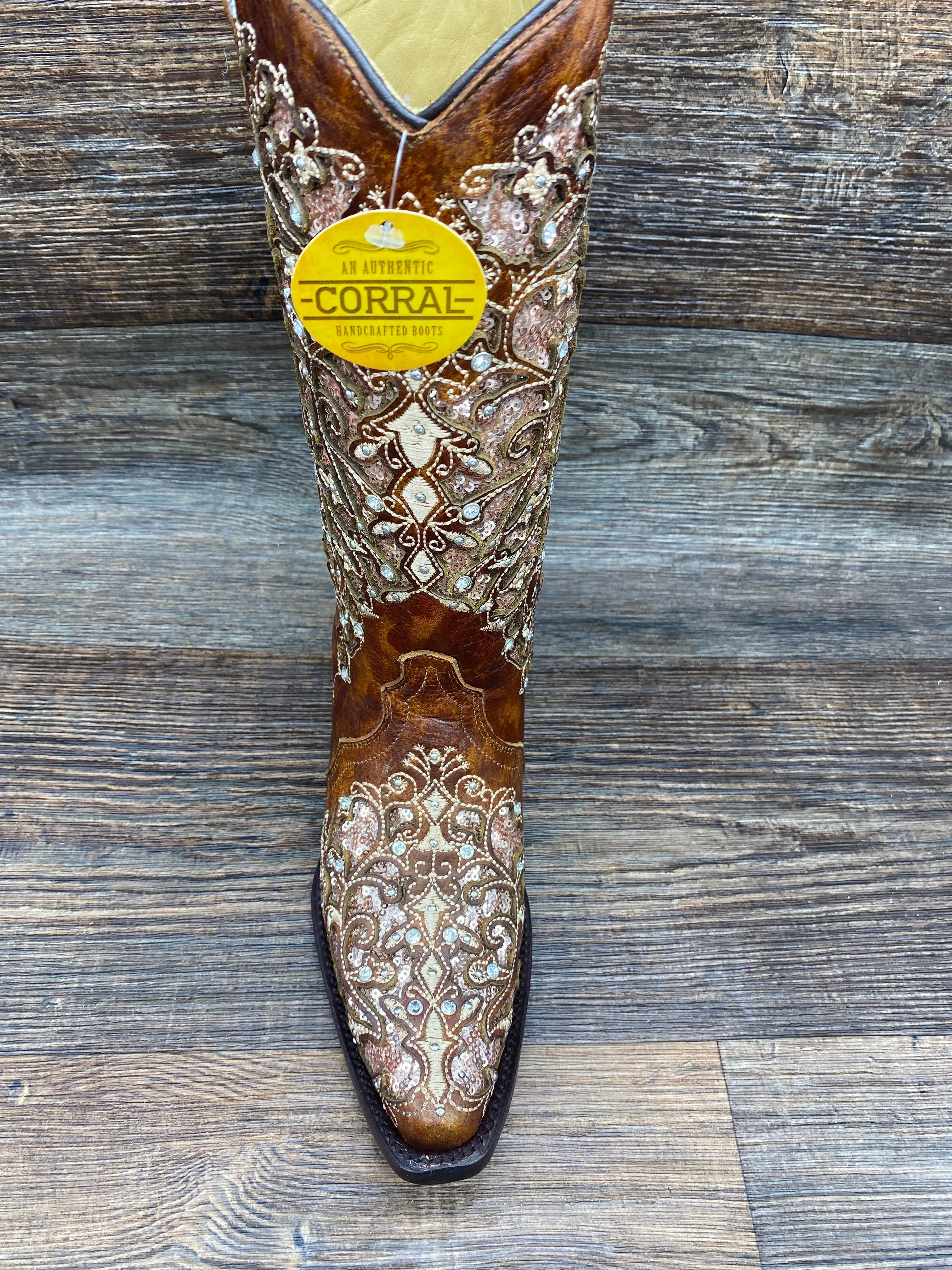 a3671 Women’s Inlay & Embroidery Snip Toe Western Boot by Corral