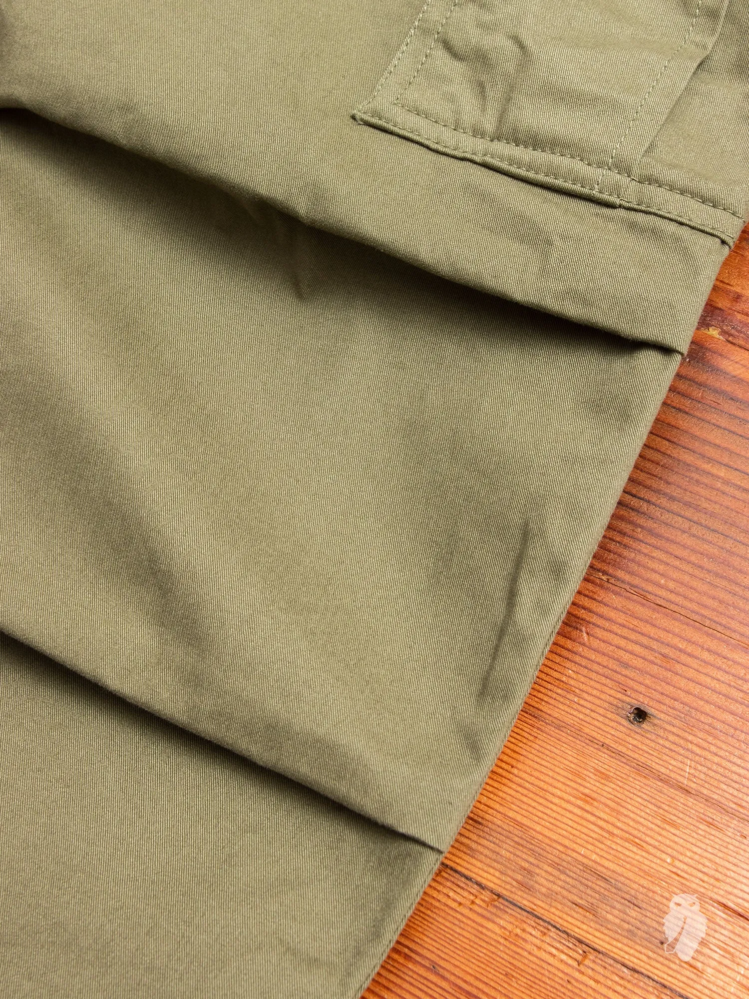 Cropped Cargo Pants in Maha Olive