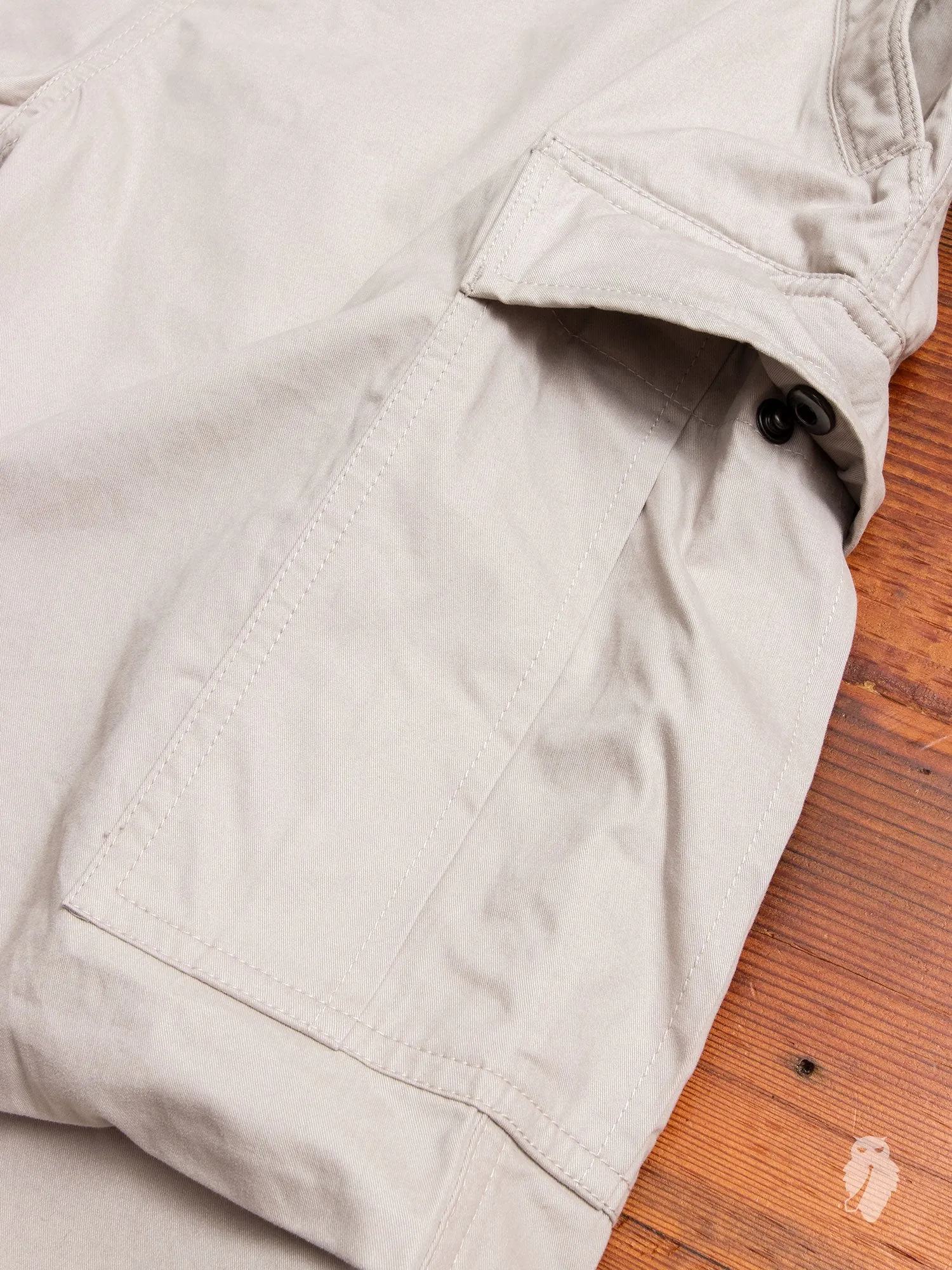 Cropped Cargo Pants in Stone