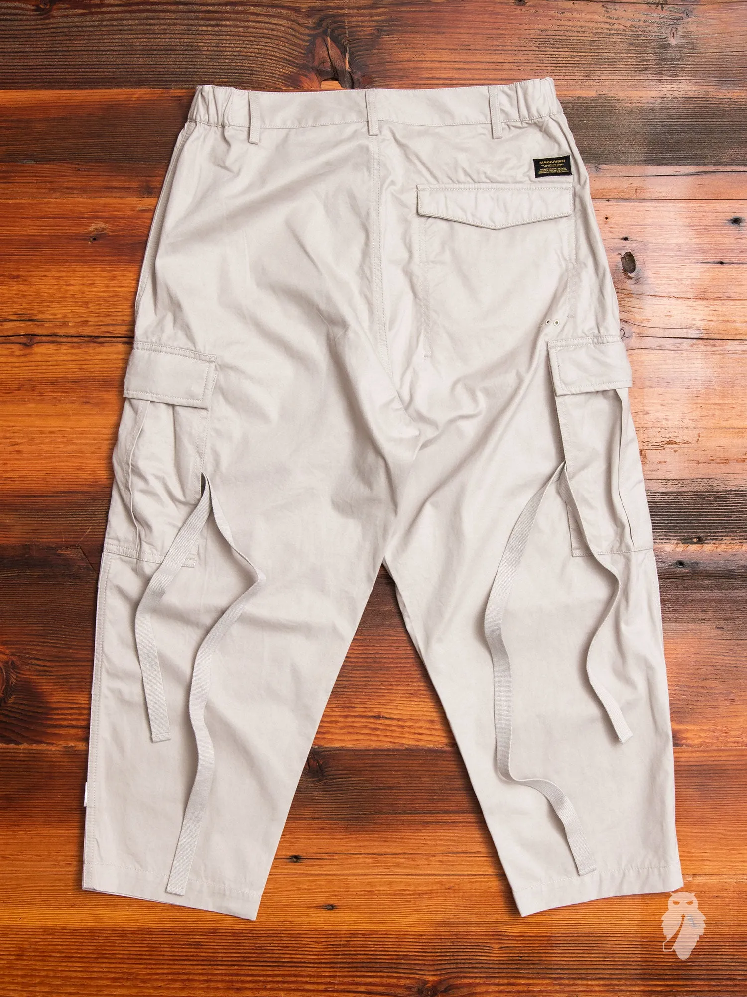 Cropped Cargo Pants in Stone
