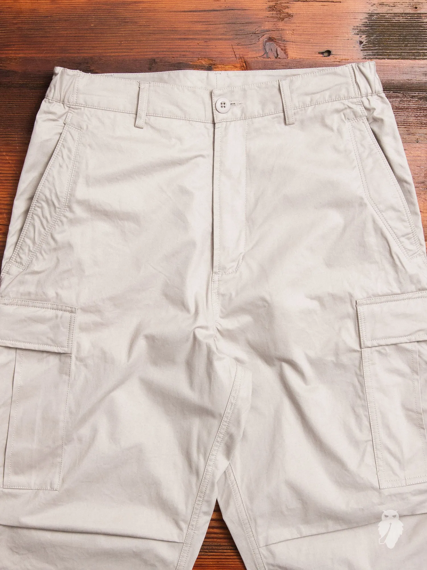 Cropped Cargo Pants in Stone