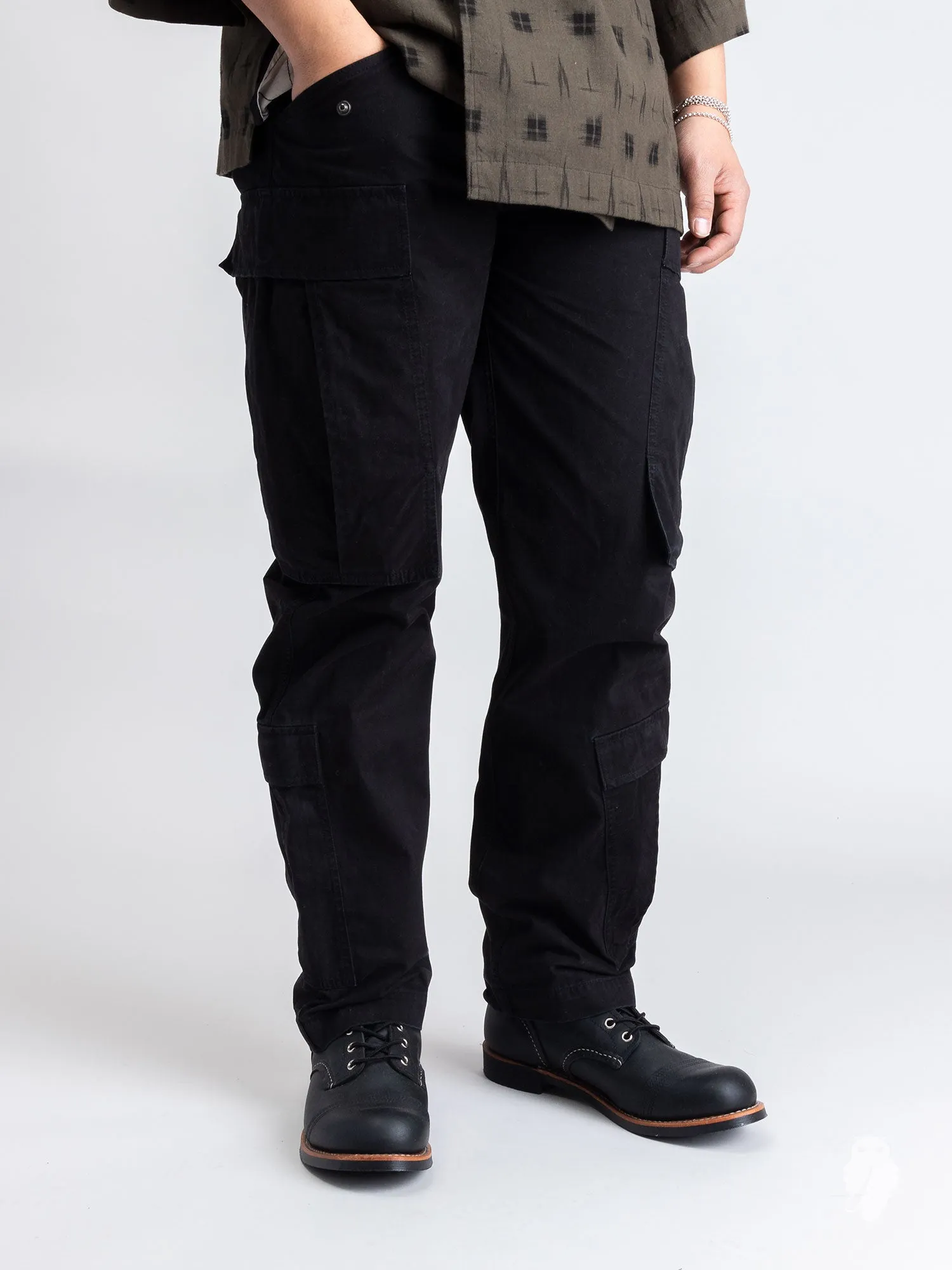 M52 Mutated Cargo Pants in Black