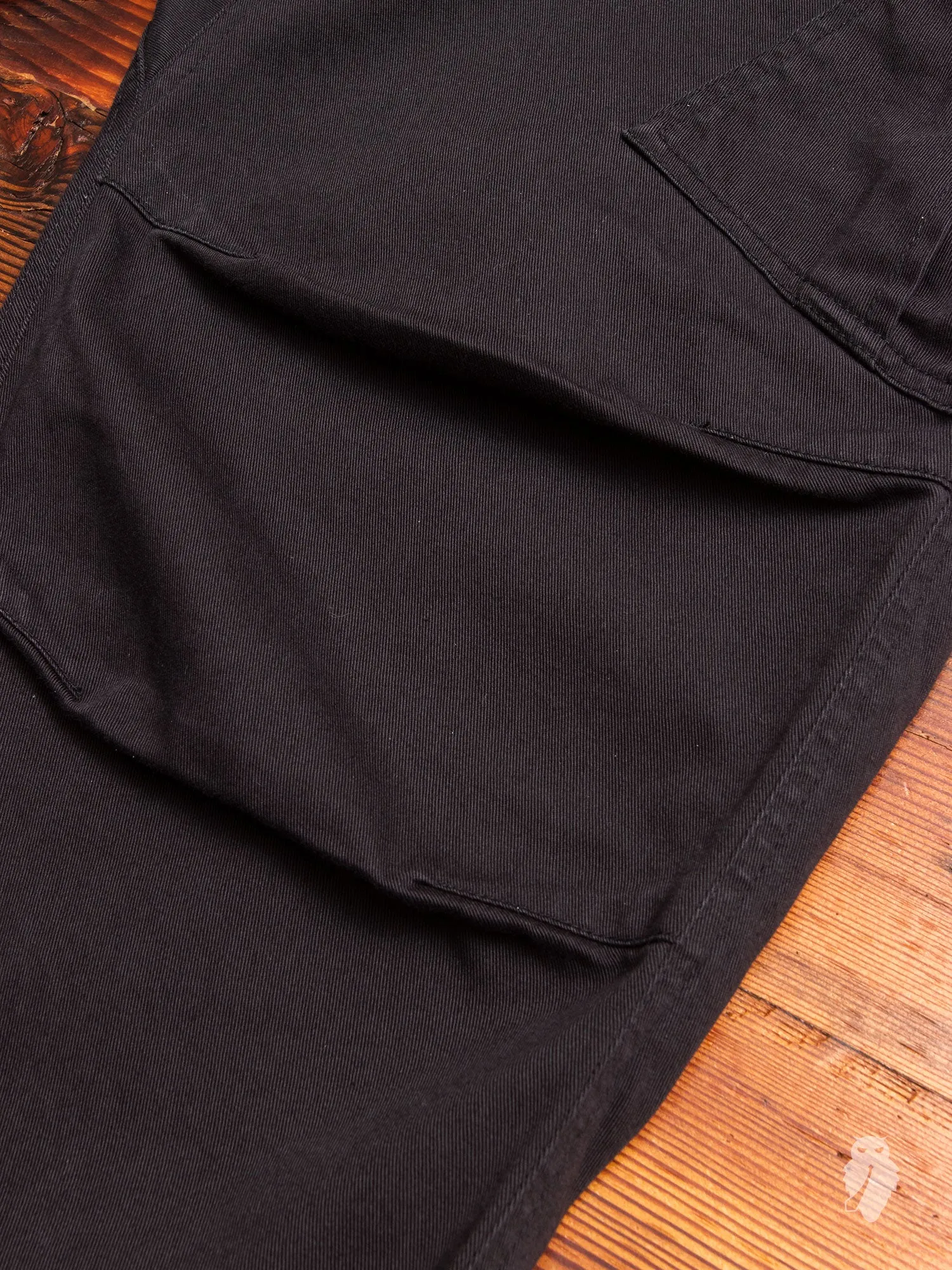 MA Cargo Trackpants in Black