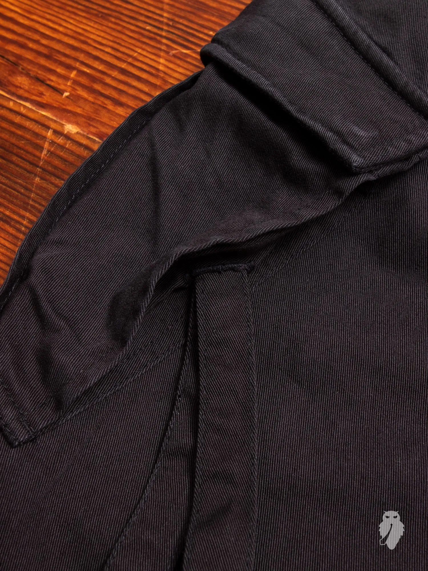 MA Cargo Trackpants in Black