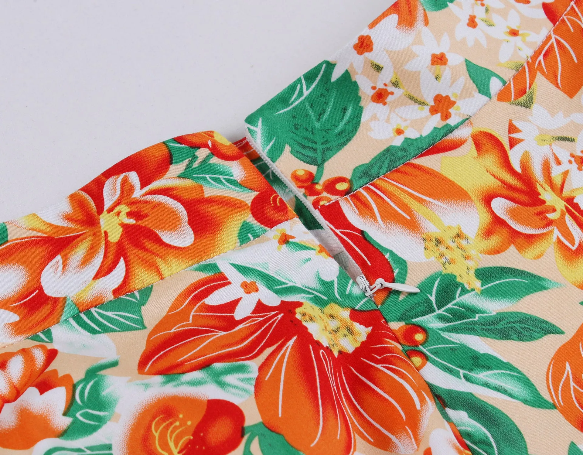 Women's Vintage A-line Flower Printed Pleated Flared Midi Skirt